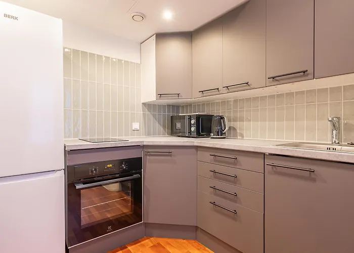 Old Town - Location 아파트 *